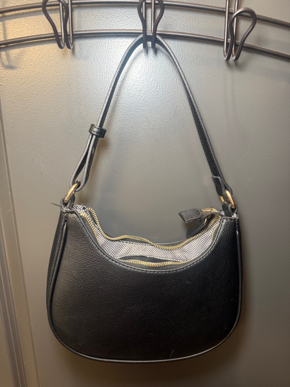 FashionPuzzle Small Crescent Shoulder Bag Underarm Purse